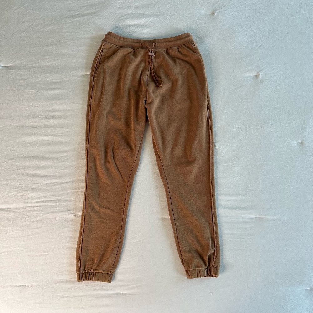 Alphalete Essential Oversized Jogger - Clay